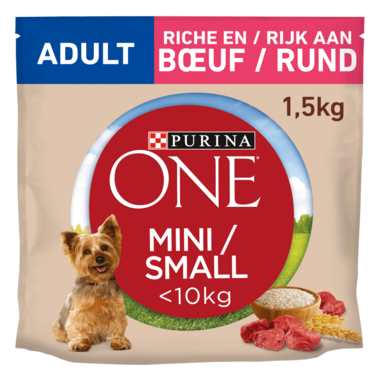 Een zak hondenvoeding PURINA ONE® Mini/Small <10kg Adult