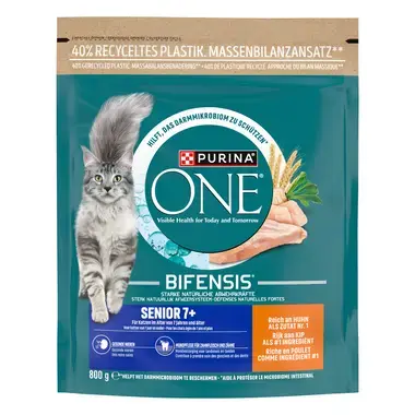 Emballage Purina ONE® Senior 7+ Croquettes pour chat senior au poulet et céréales complètes